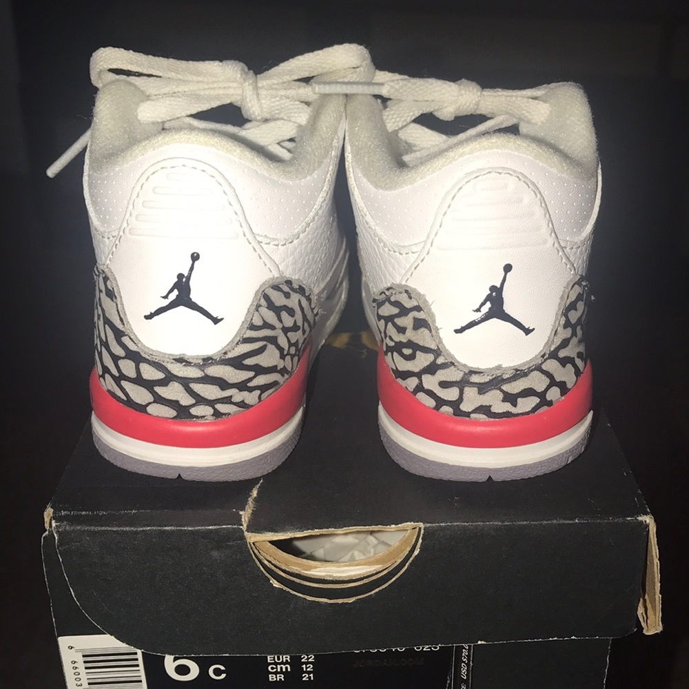 Sneakers - Picture 3 of 3